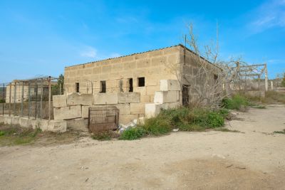 Compra Venta Terrenos en Vilafranca de Bonany